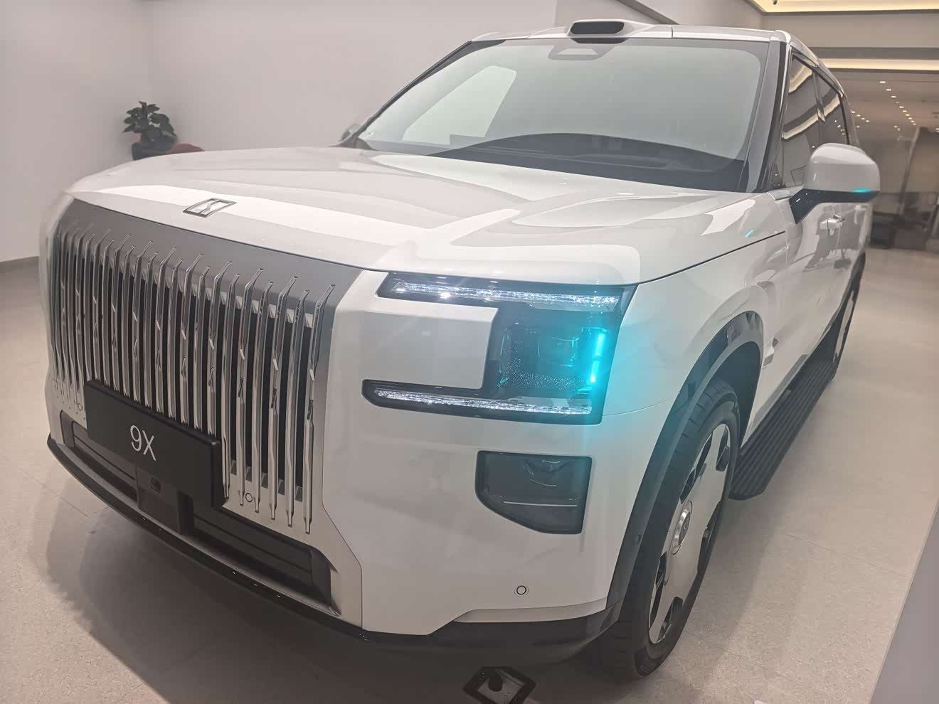 Zeekr 9X Zeekr 9X car image
