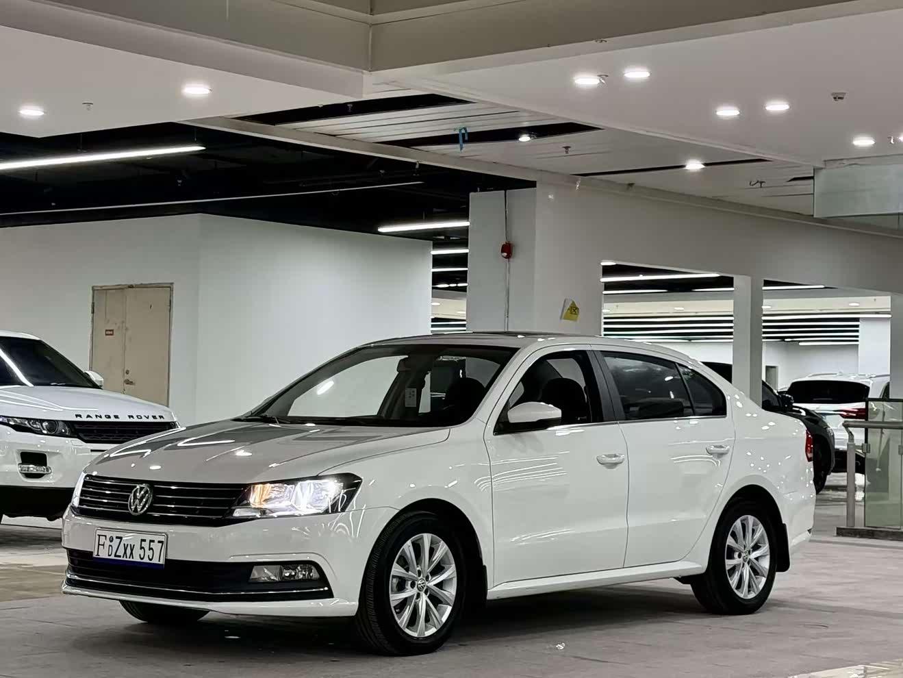 Volkswagen Lavida 2017 car image 
