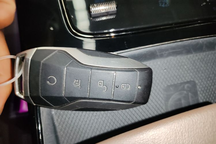 BYD Han 2022 #14 BYD Han 2022 car image #14