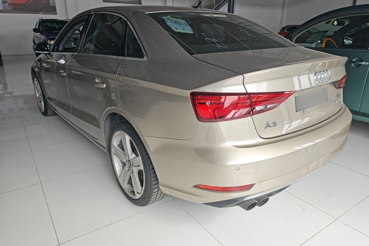 Audi A3 2018 изображение автомобиля #5