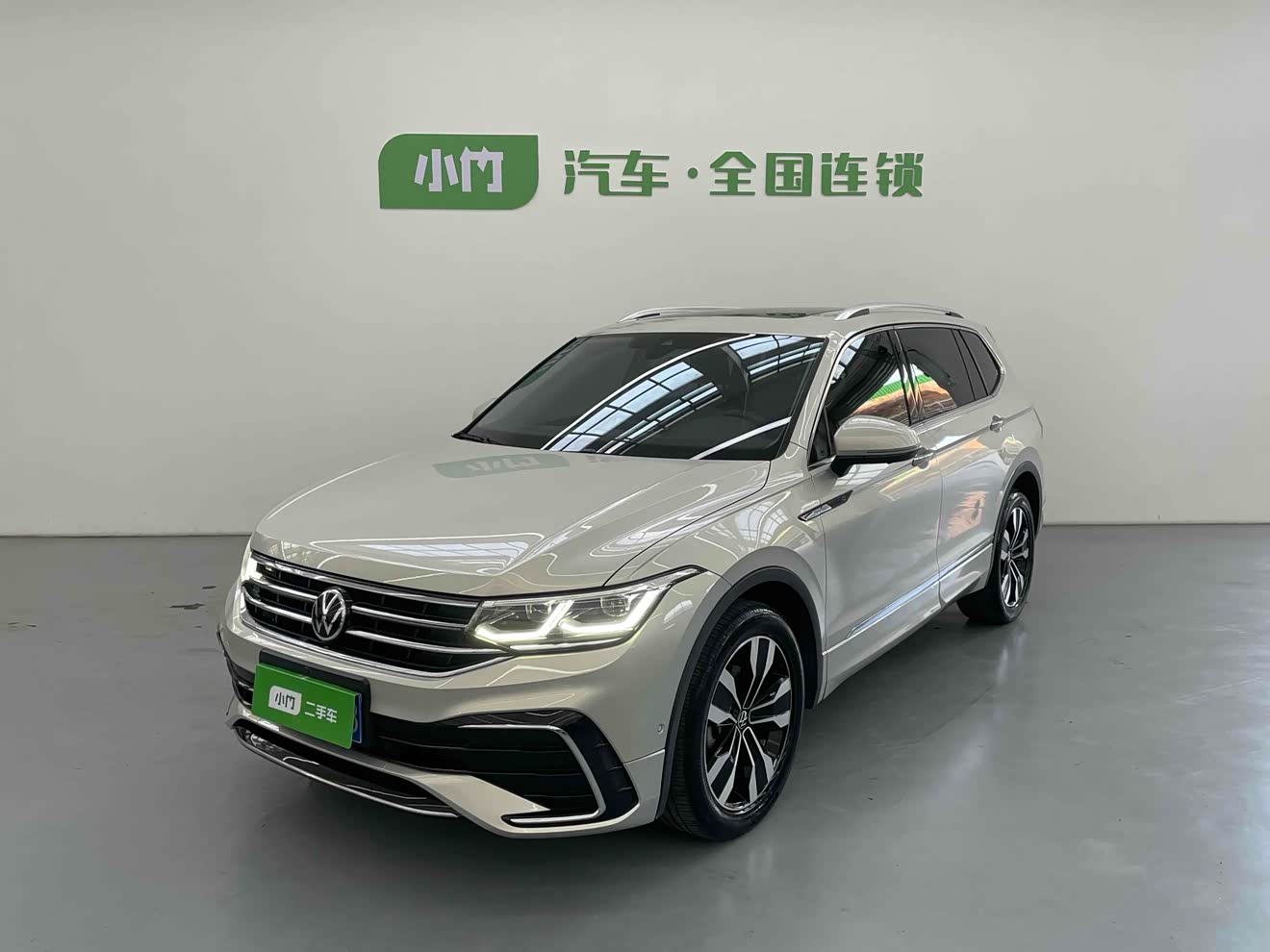 Volkswagen Tiguan L 2021 Volkswagen Tiguan L 2021 immagine di auto