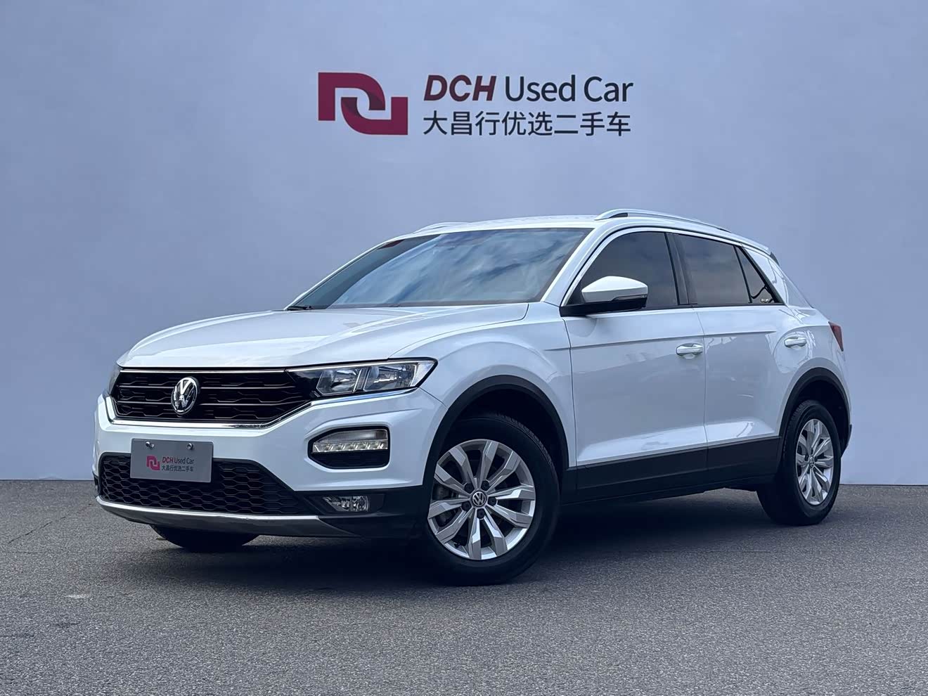 Volkswagen T-Roc 2019 car image 