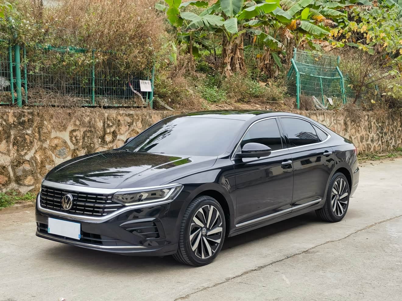 Volkswagen Passat 2022 immagine di auto 