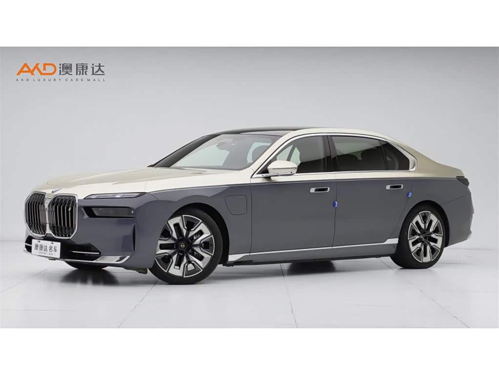 BMW i7 2023 car image 