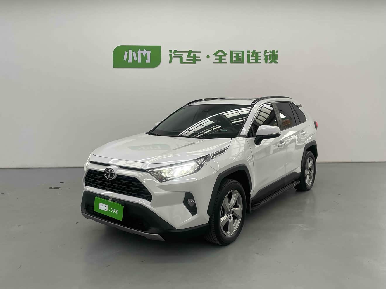 Toyota RAV4 2021 Toyota RAV4 2021 car image