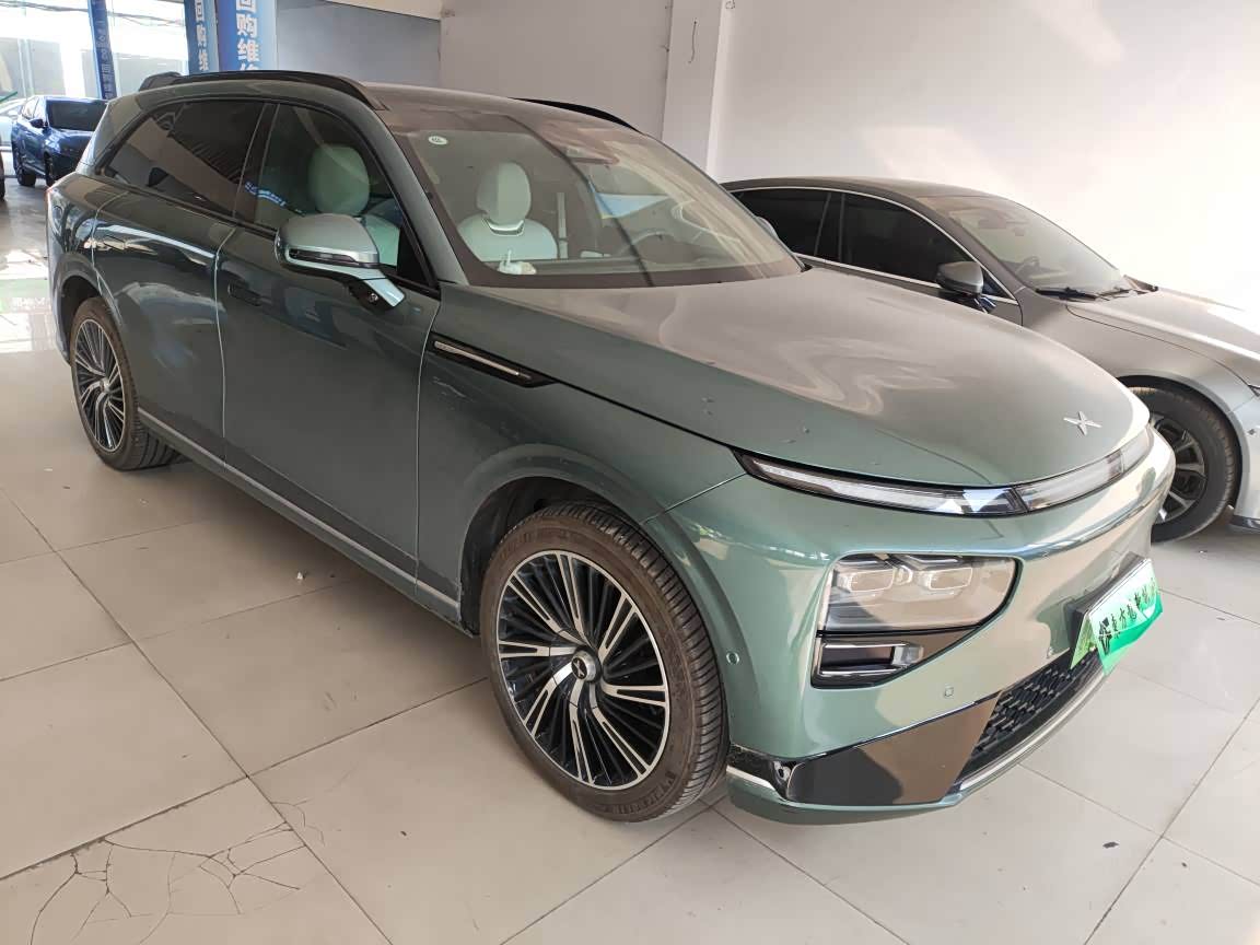 Xpeng G9 2023 car image 