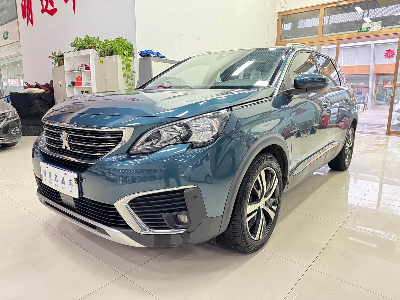 Peugeot 5008 2018 汽车图片 