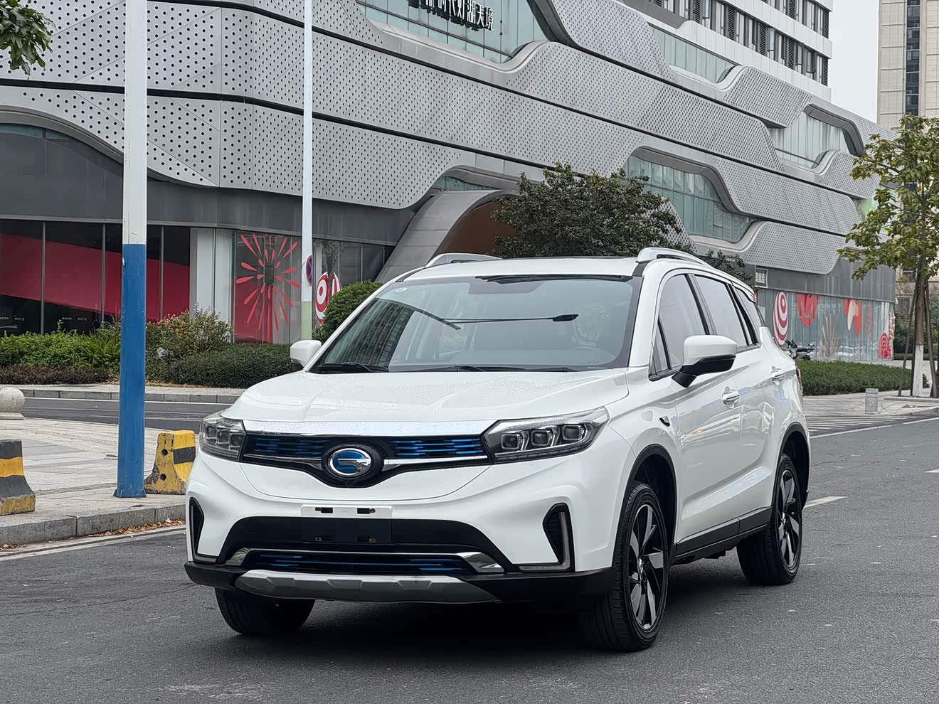 GAC ix4 2018 car image 