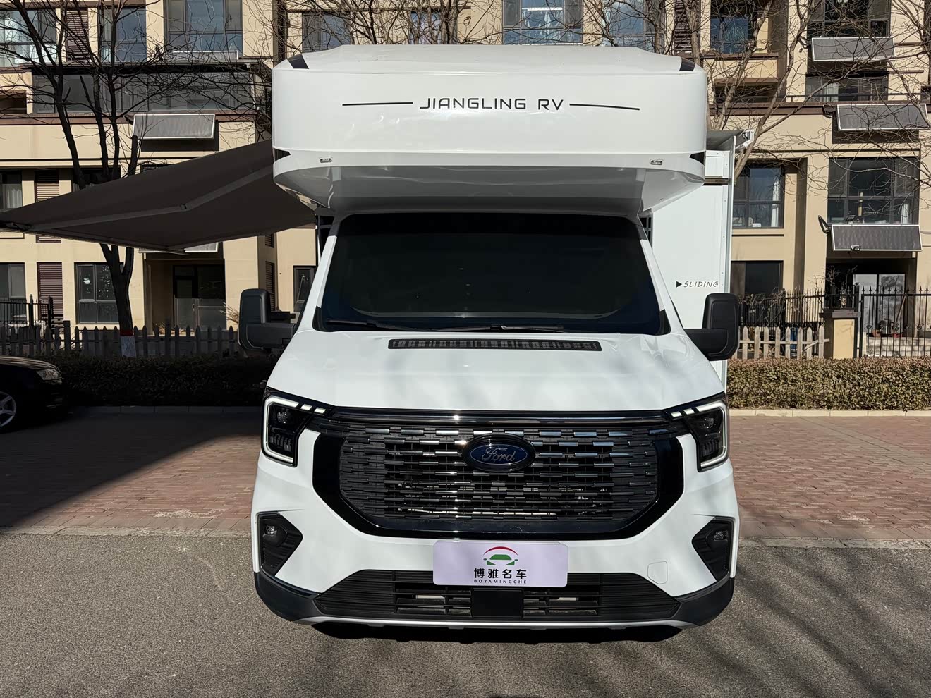 Ford Transit T8 2025 car image 