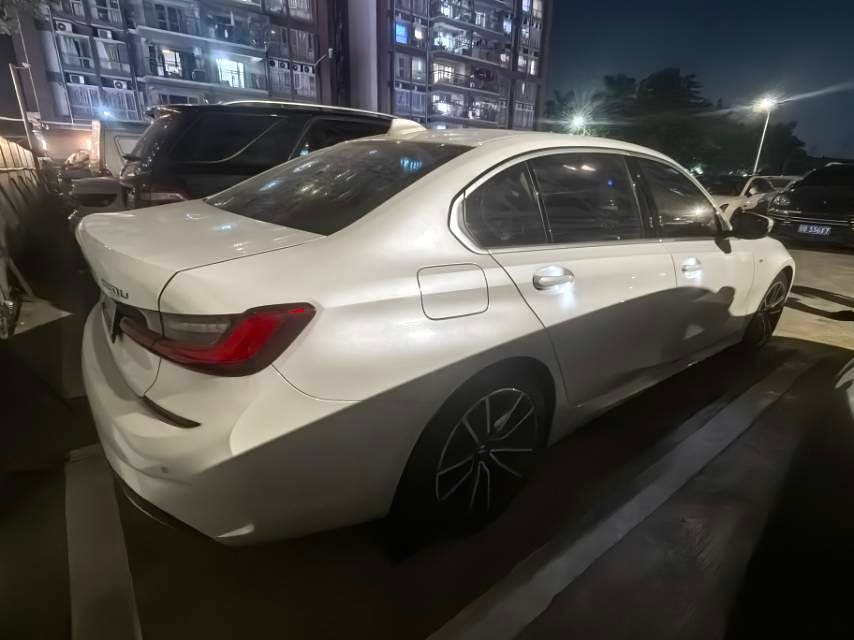 BMW 3 Series 2021 immagine di auto #7