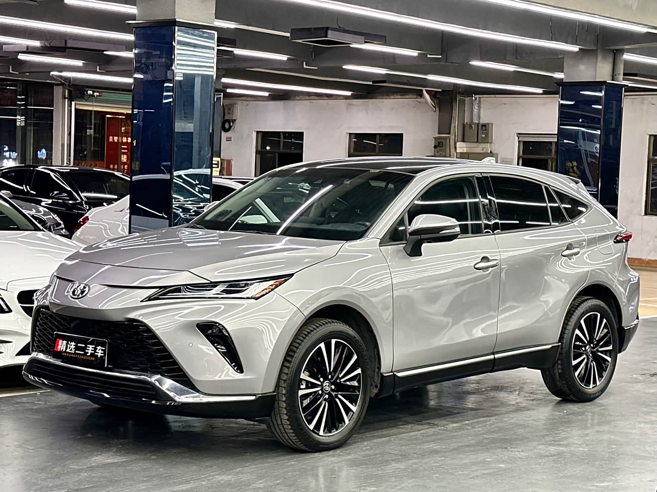 Toyota Venza 2024 汽车图片 