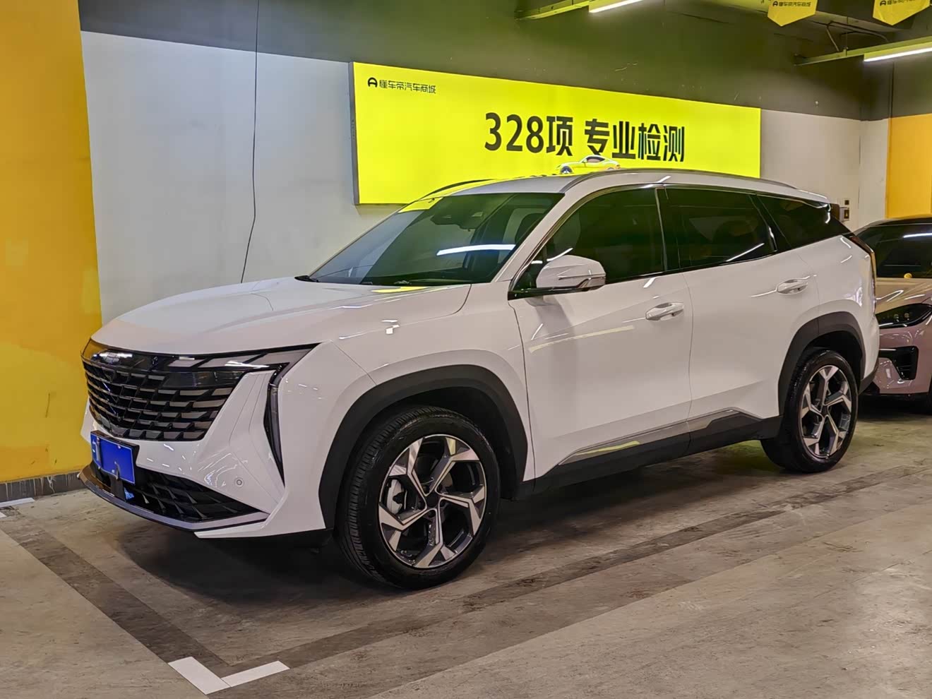GEELY Boyue L 2025 car image 