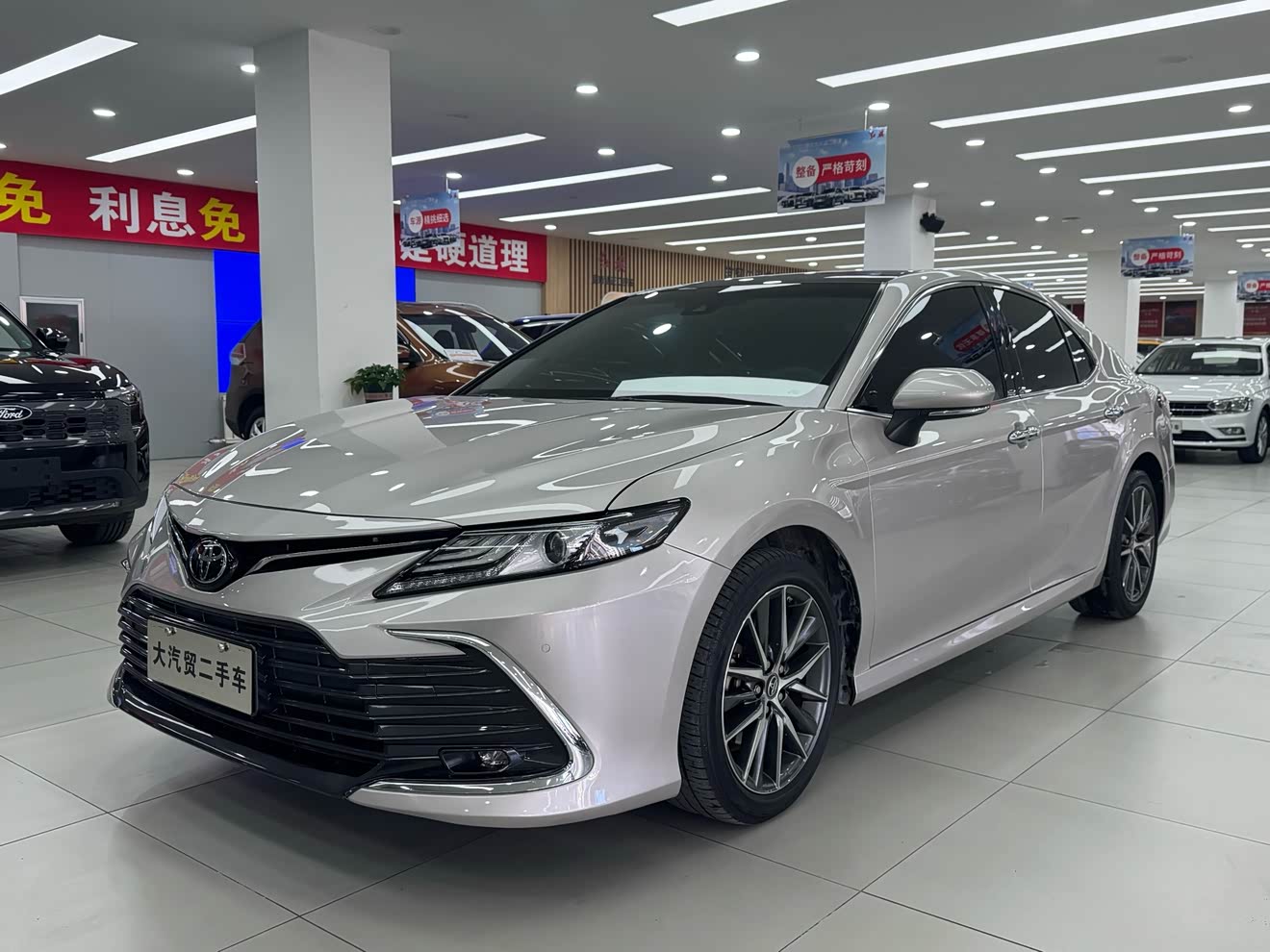 Toyota Camry 2021 汽车图片 