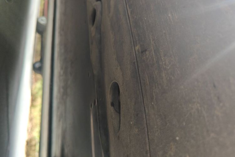 Tesla Model Y 2023 car image #25