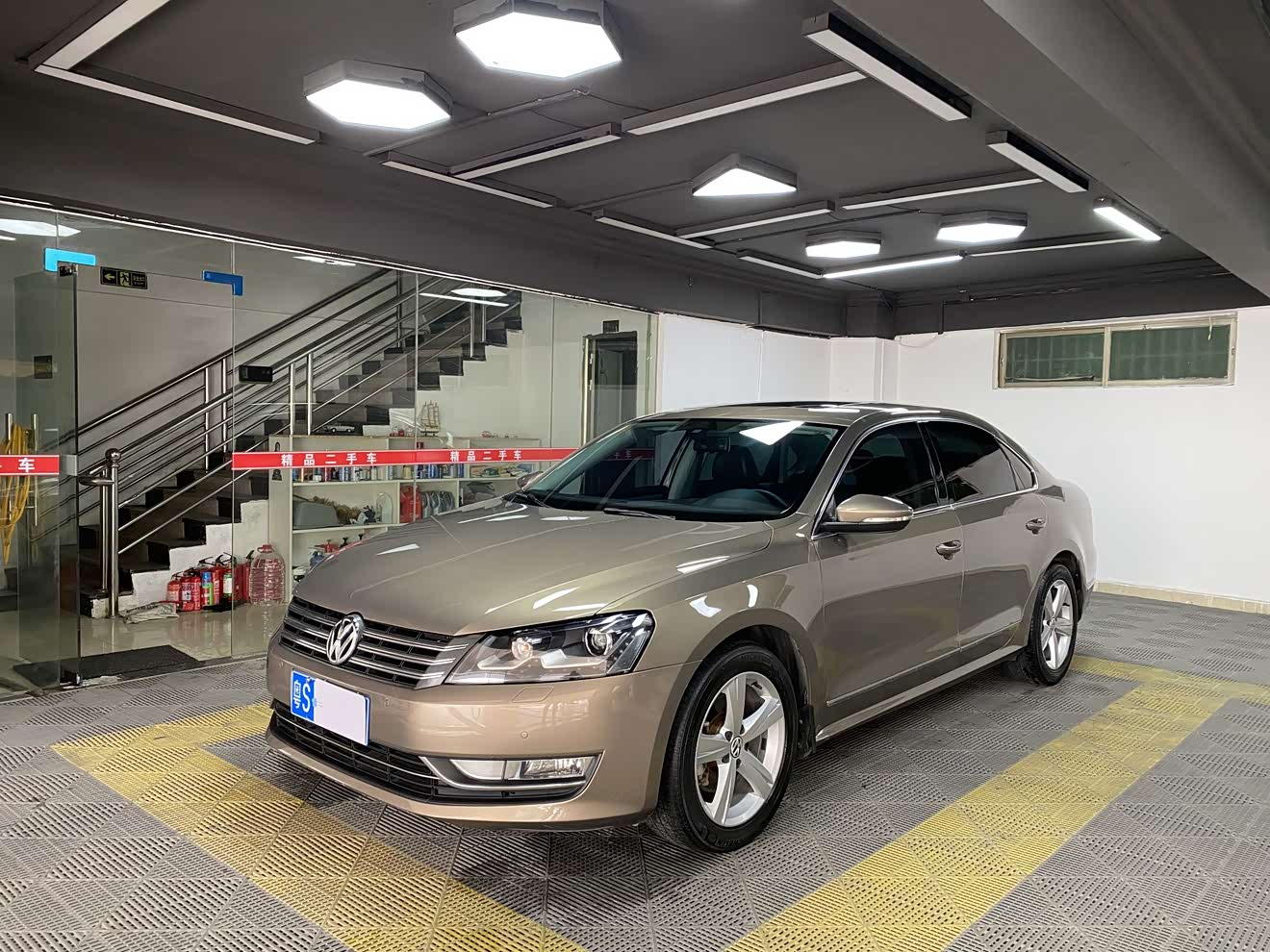 Volkswagen Passat 2015 Volkswagen Passat 2015 car image