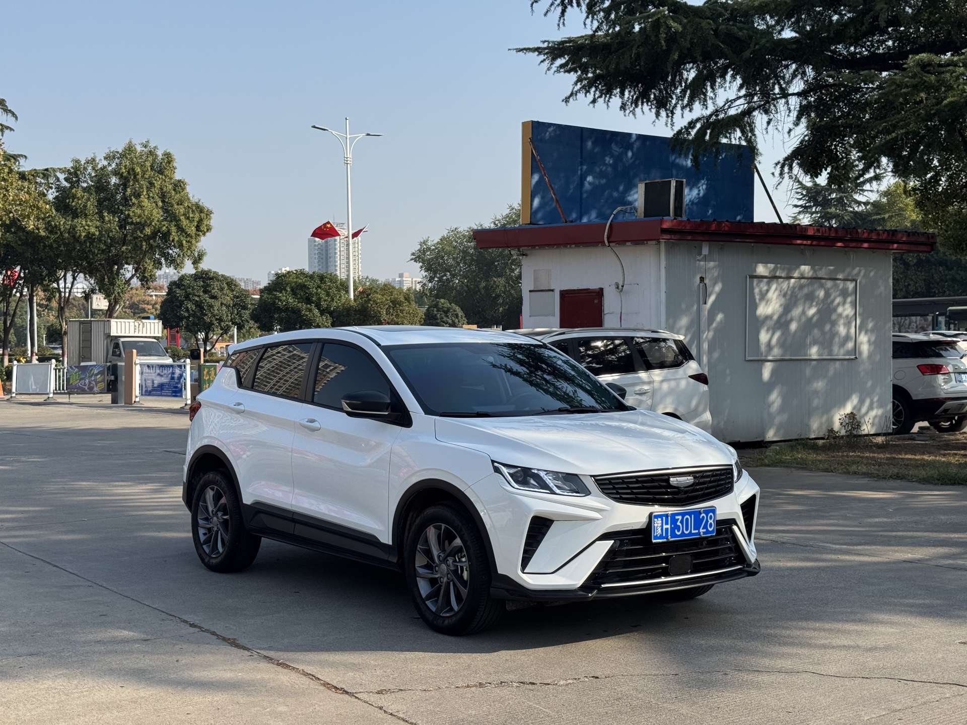 GEELY Coolray 2026 car image #3