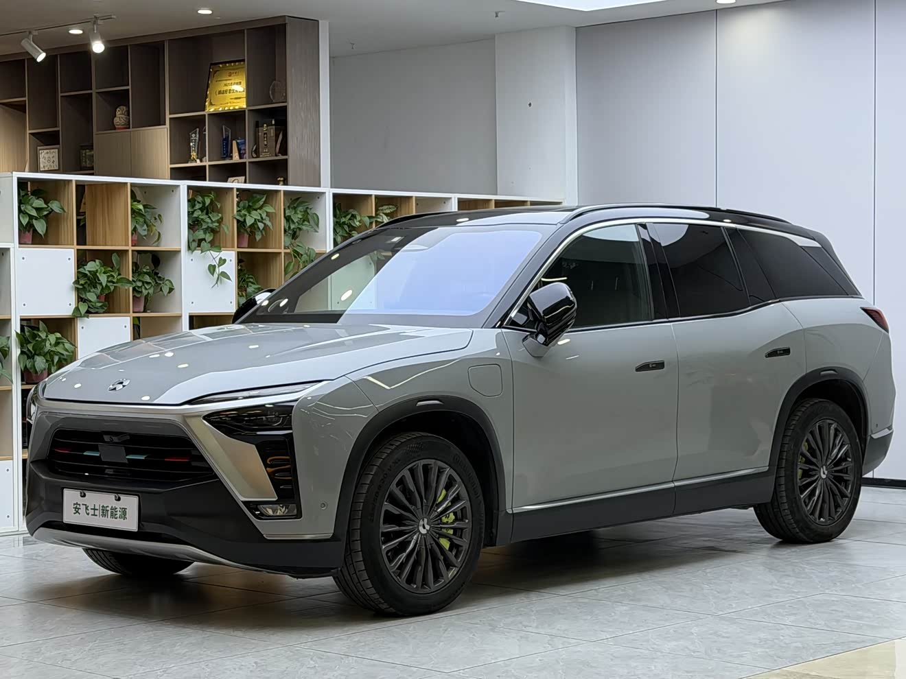 NIO ES8 2022 汽车图片 