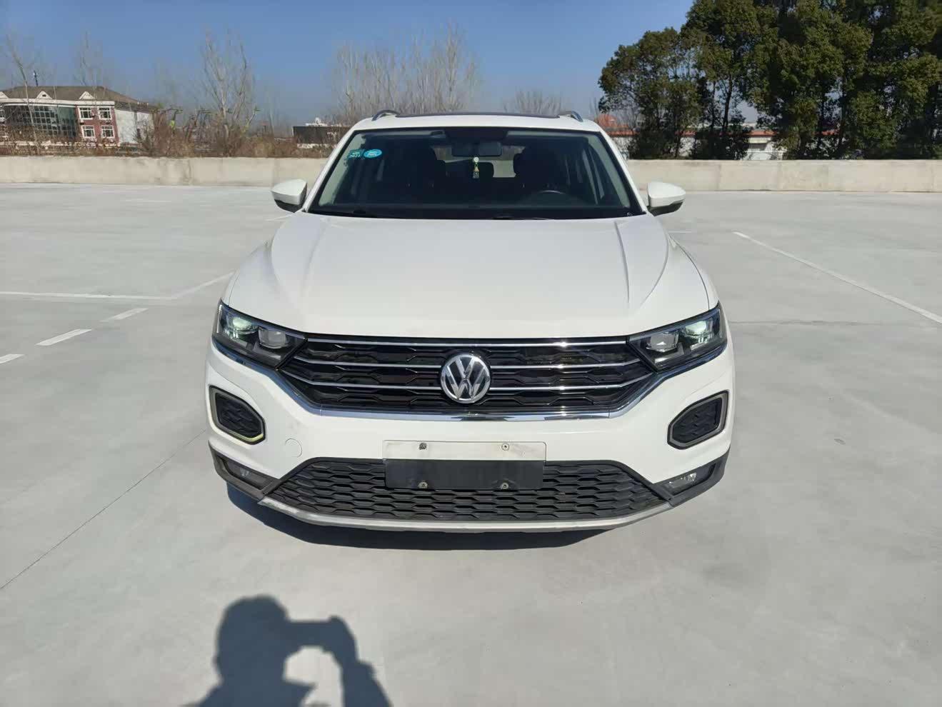 Volkswagen T-Roc 2019 Volkswagen T-Roc 2019 car image