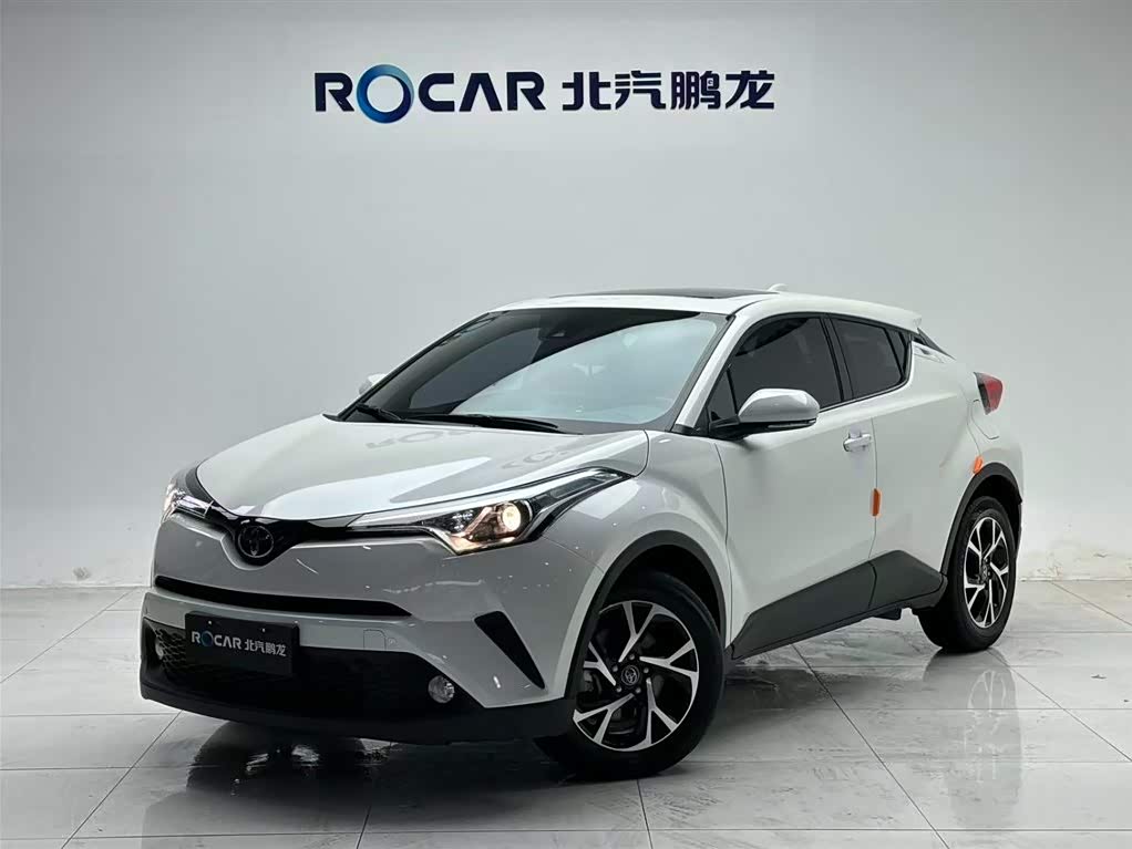 Toyota C-HR 2021 Toyota C-HR 2021 immagine di auto