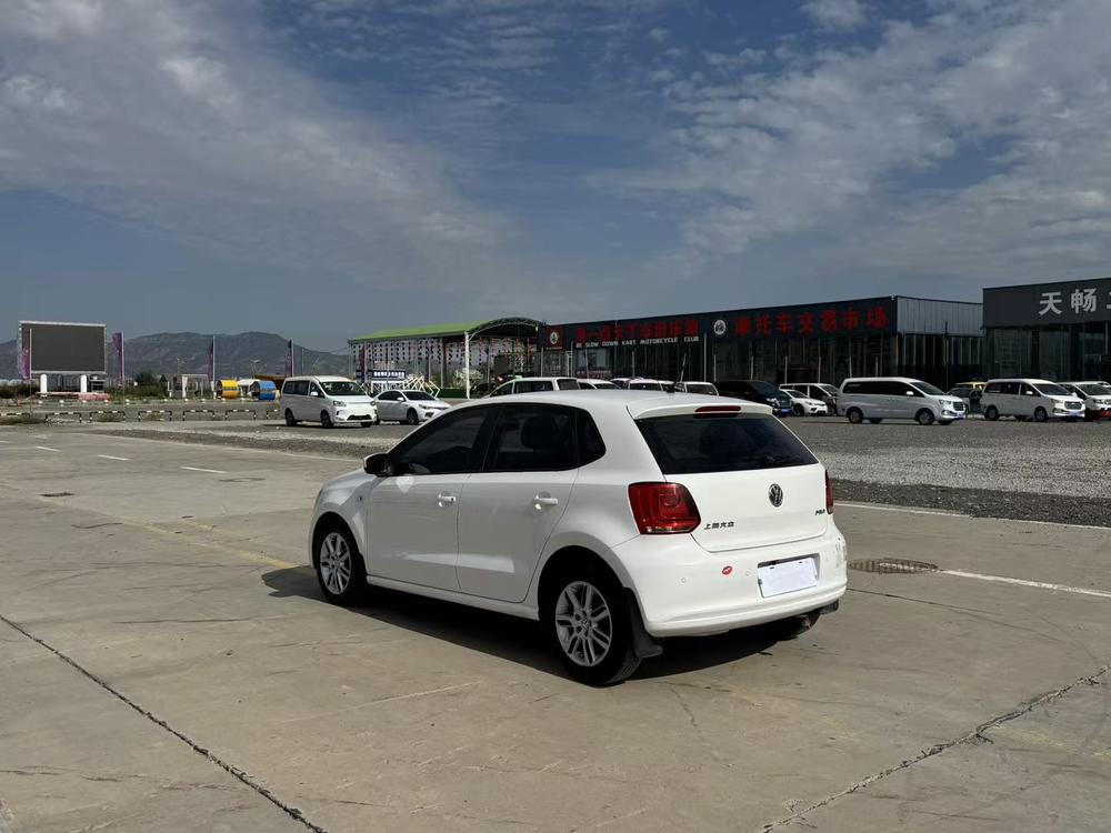 Volkswagen Polo 2013 #5 Volkswagen Polo 2013 car image #5