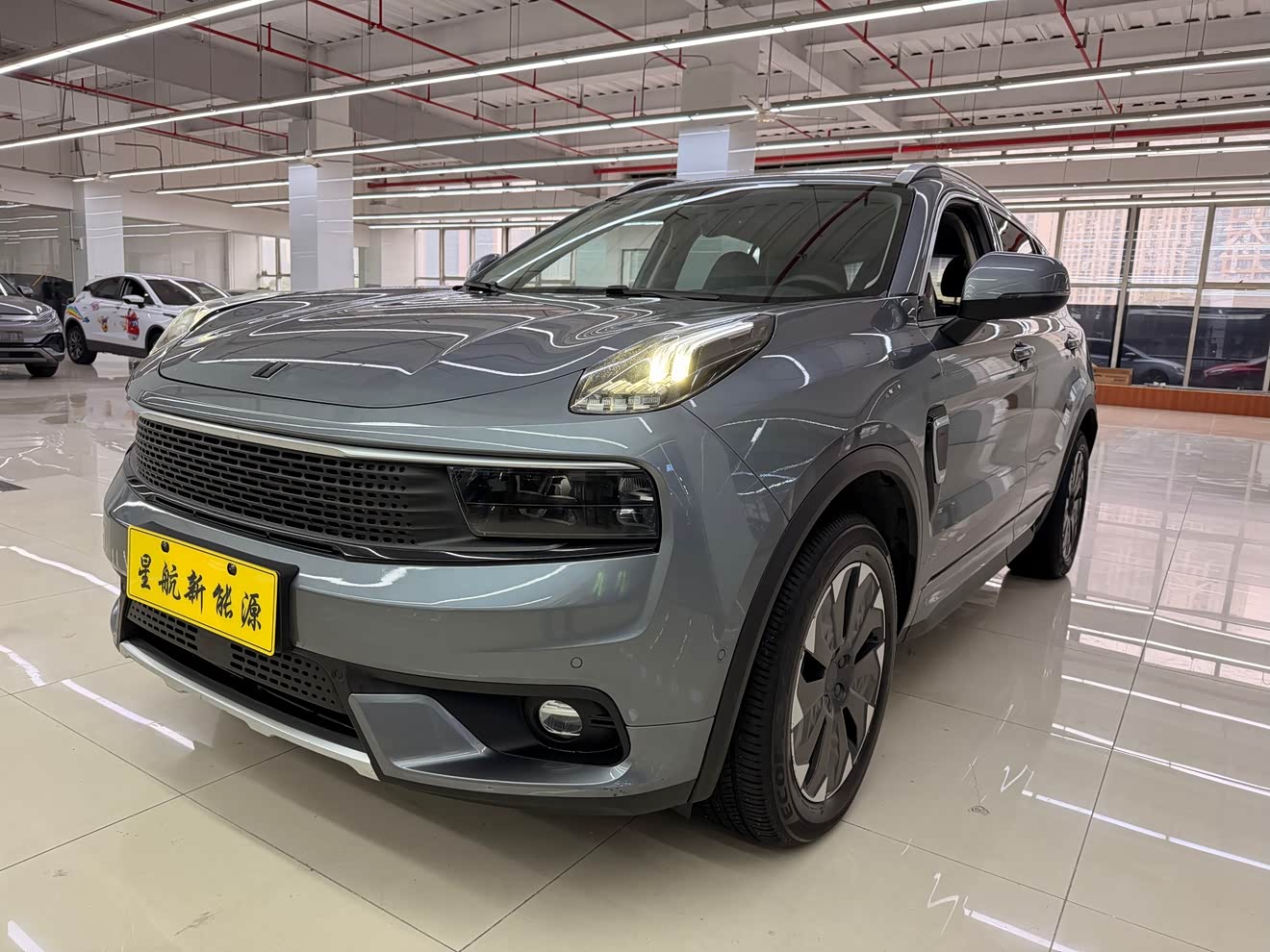 Lynk & Co 01 EM-P 2018 car image 