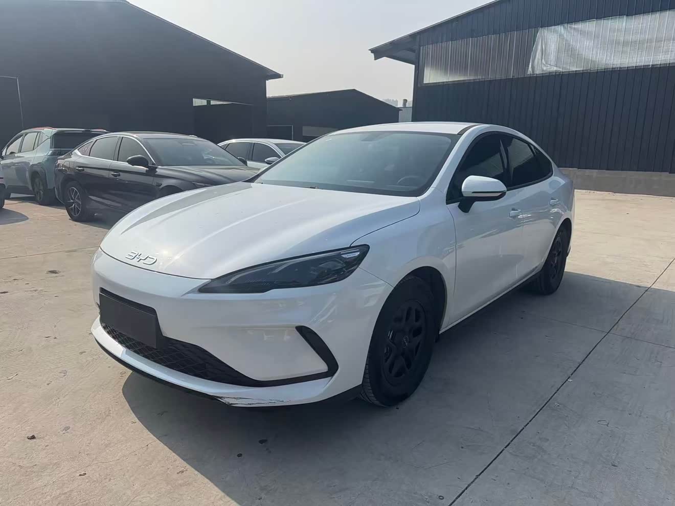 BYD Seal 05 DM-i 2025 car image 