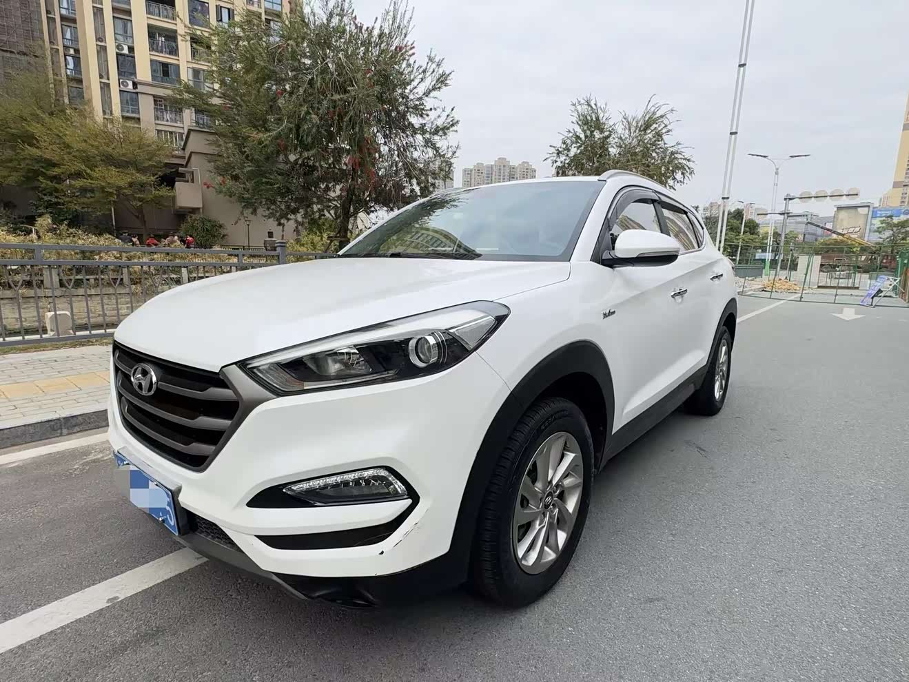 Hyundai Tucson 2016 car image 