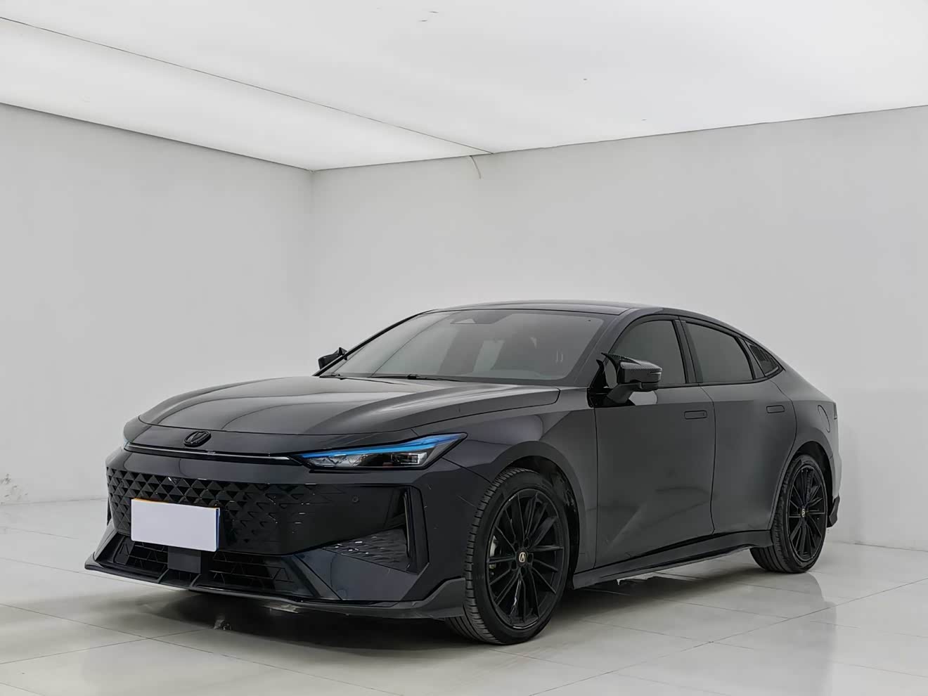 Changan UNI-V 2024 car image 