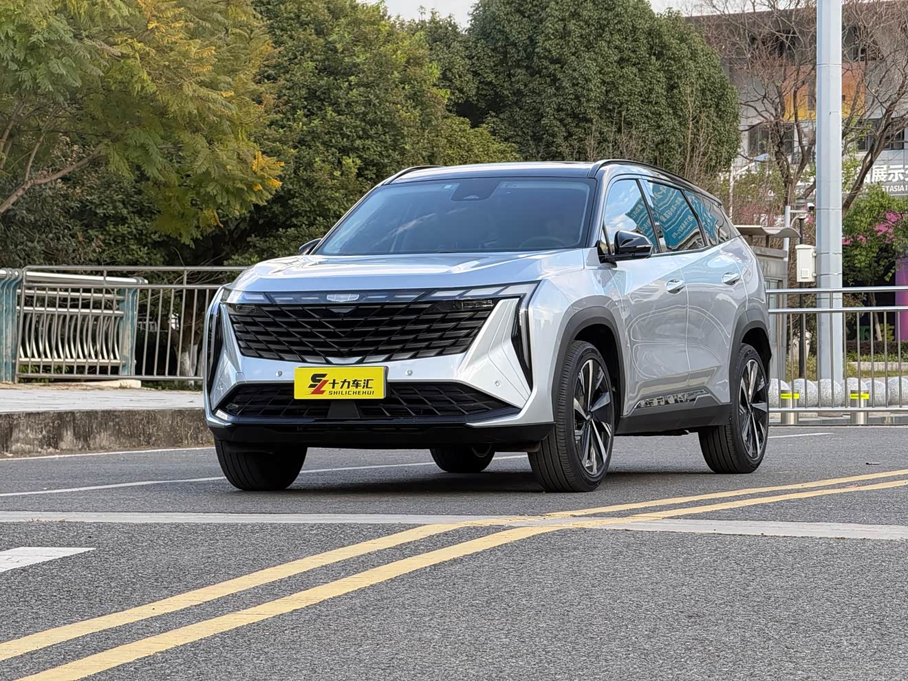 GEELY Boyue L 2023 GEELY Boyue L 2023 car image