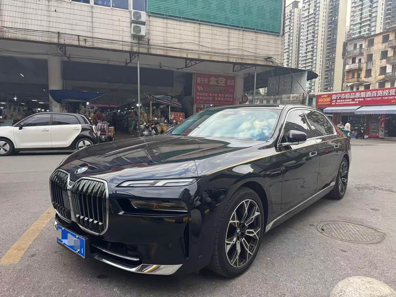 BMW 7 Series 2024 car image 