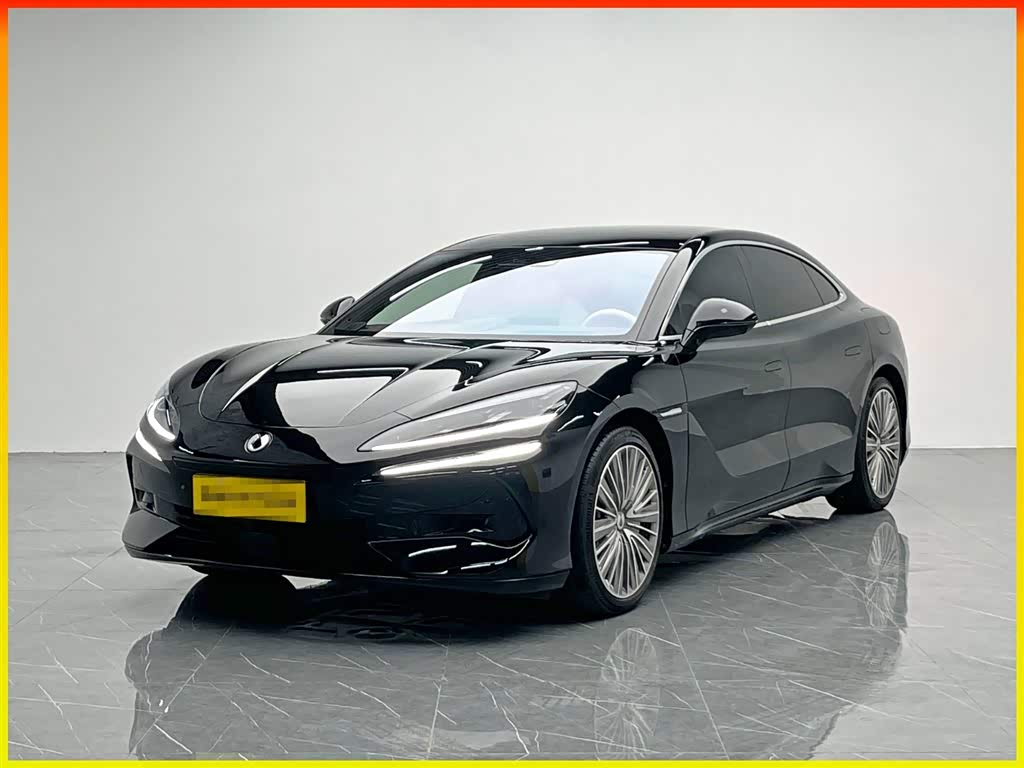 Denza Z9 2024 car image 