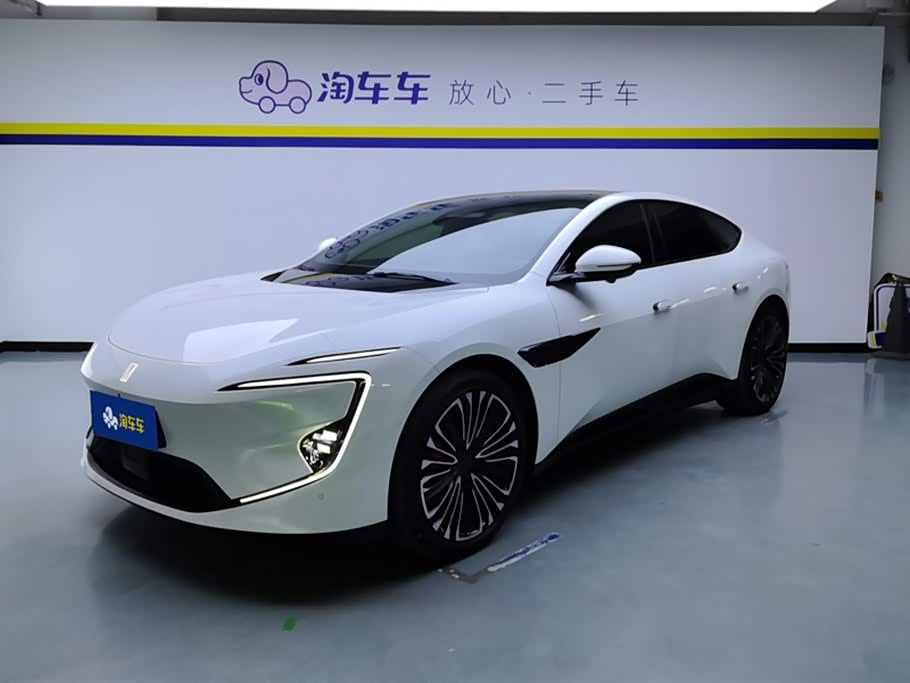 Avatr 12 2024 immagine di auto 