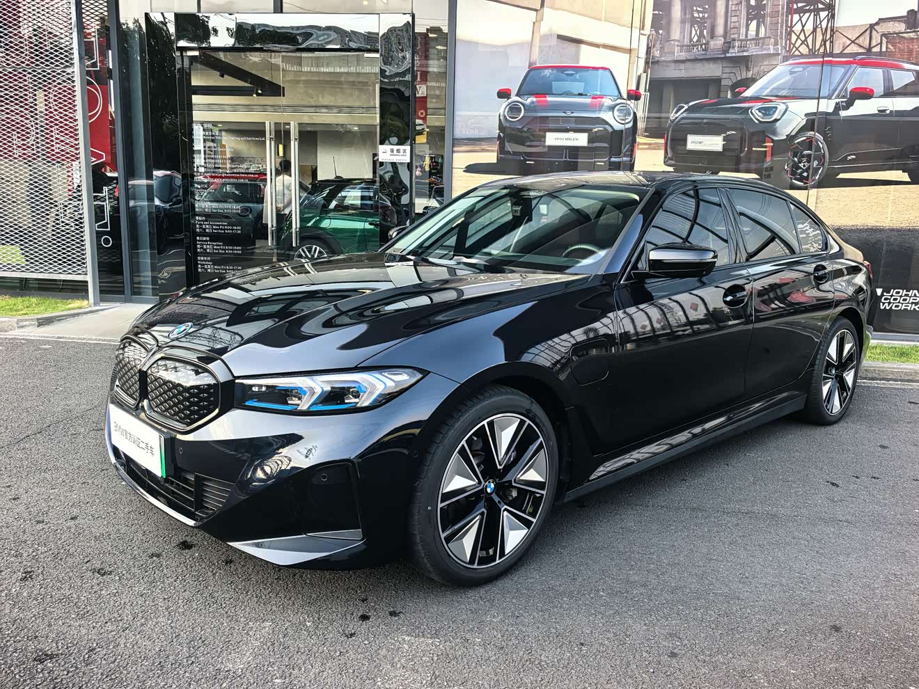 BMW i3 2024 car image 