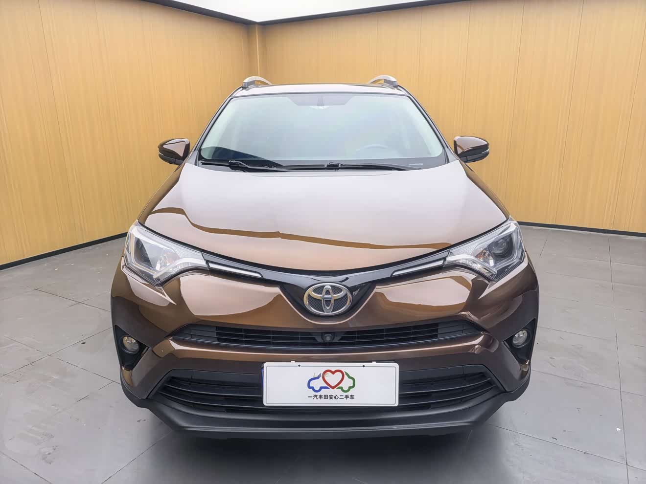 Toyota RAV4 2016 car image 