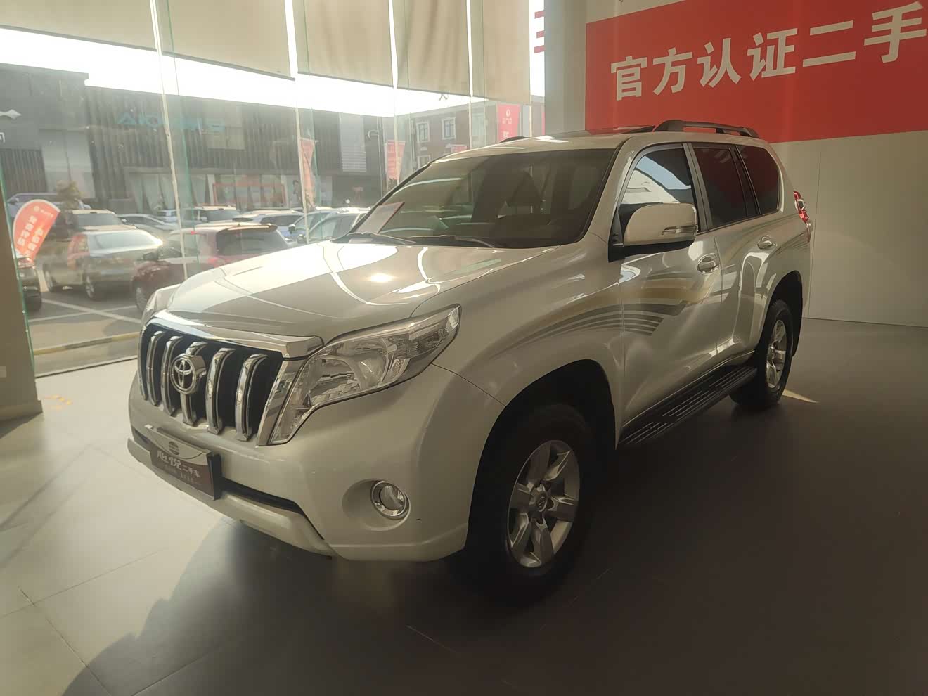 Toyota Land Cruiser Prado 2017 Toyota Land Cruiser Prado 2017 汽车图片