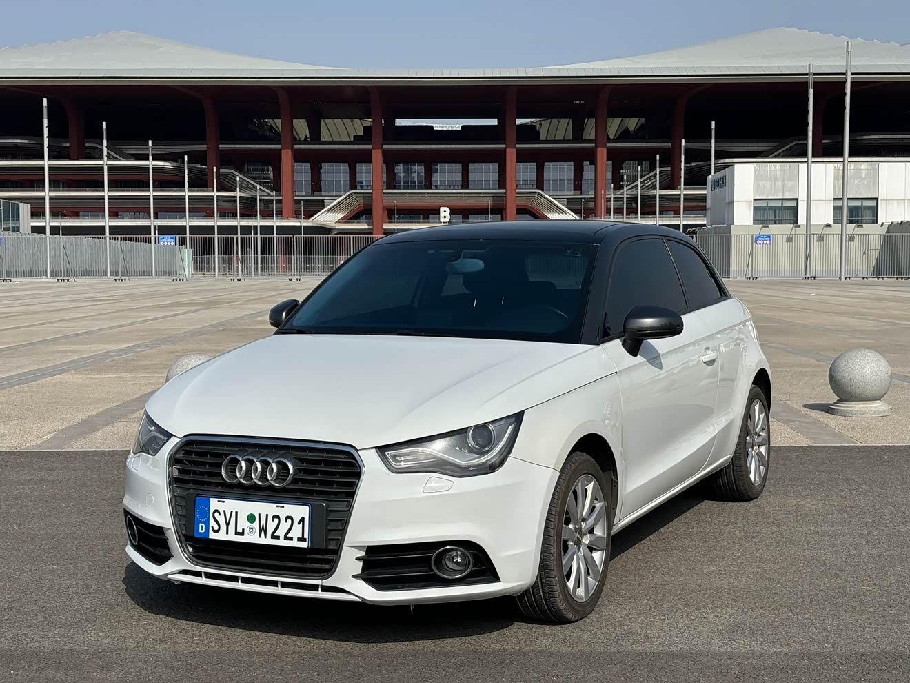 Audi A1 2014 car image 