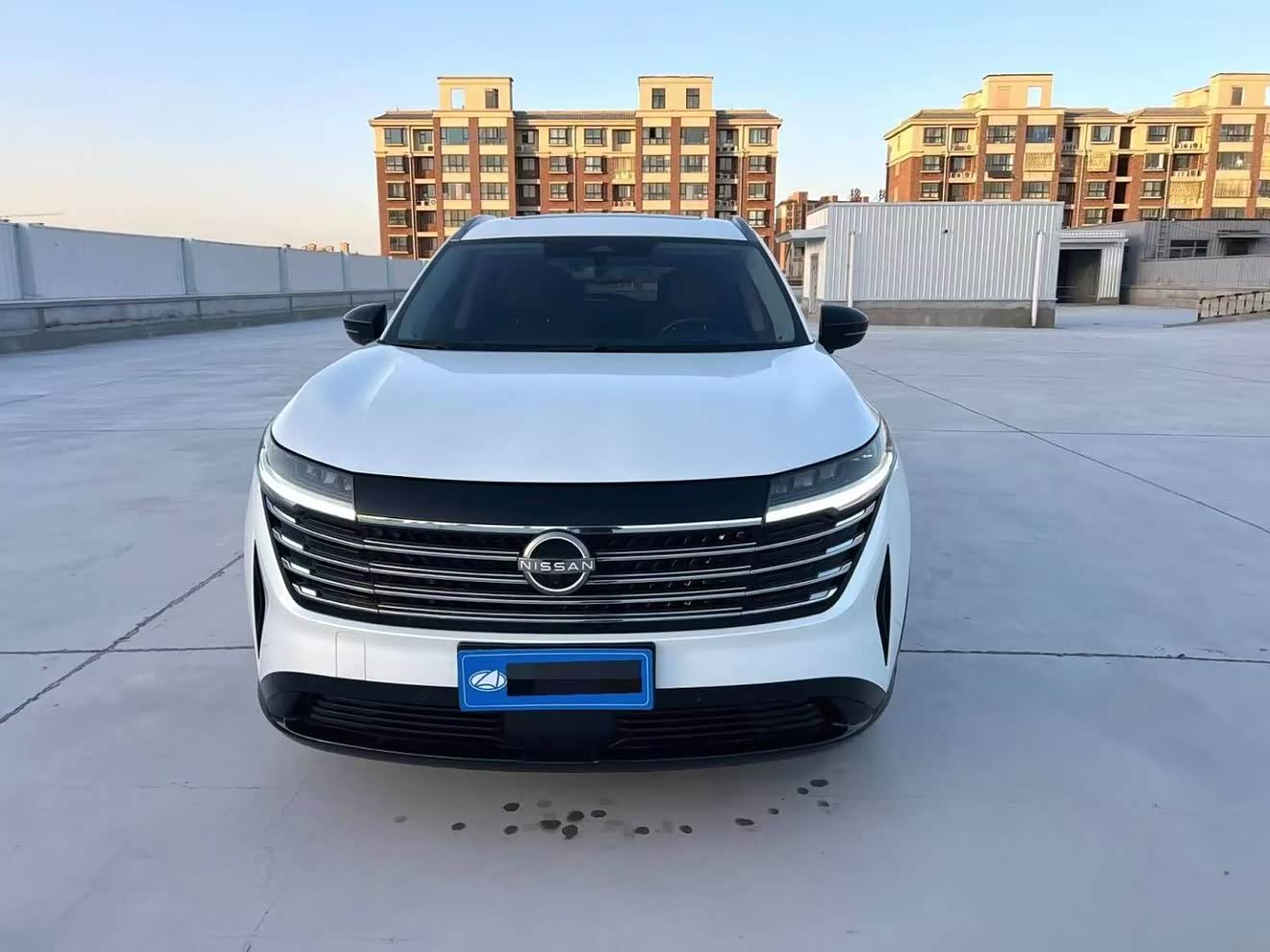 Nissan Pathfinder 2024 汽车图片 