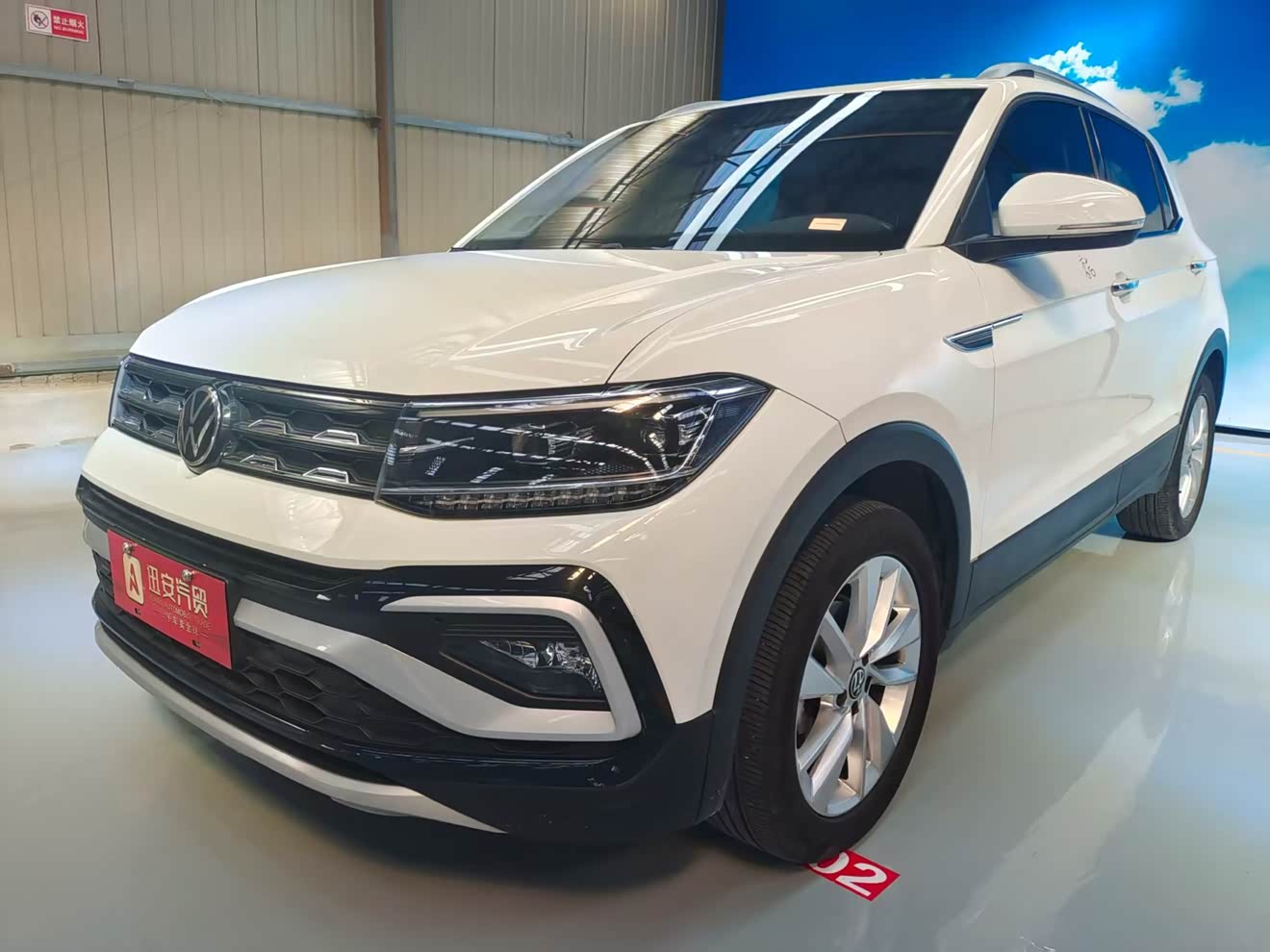 Volkswagen T-Cross 2023 car image 