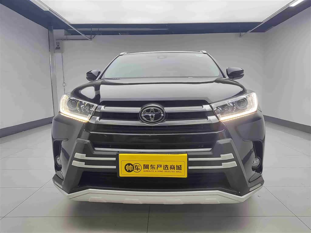 Toyota Highlander 2021 汽车图片 