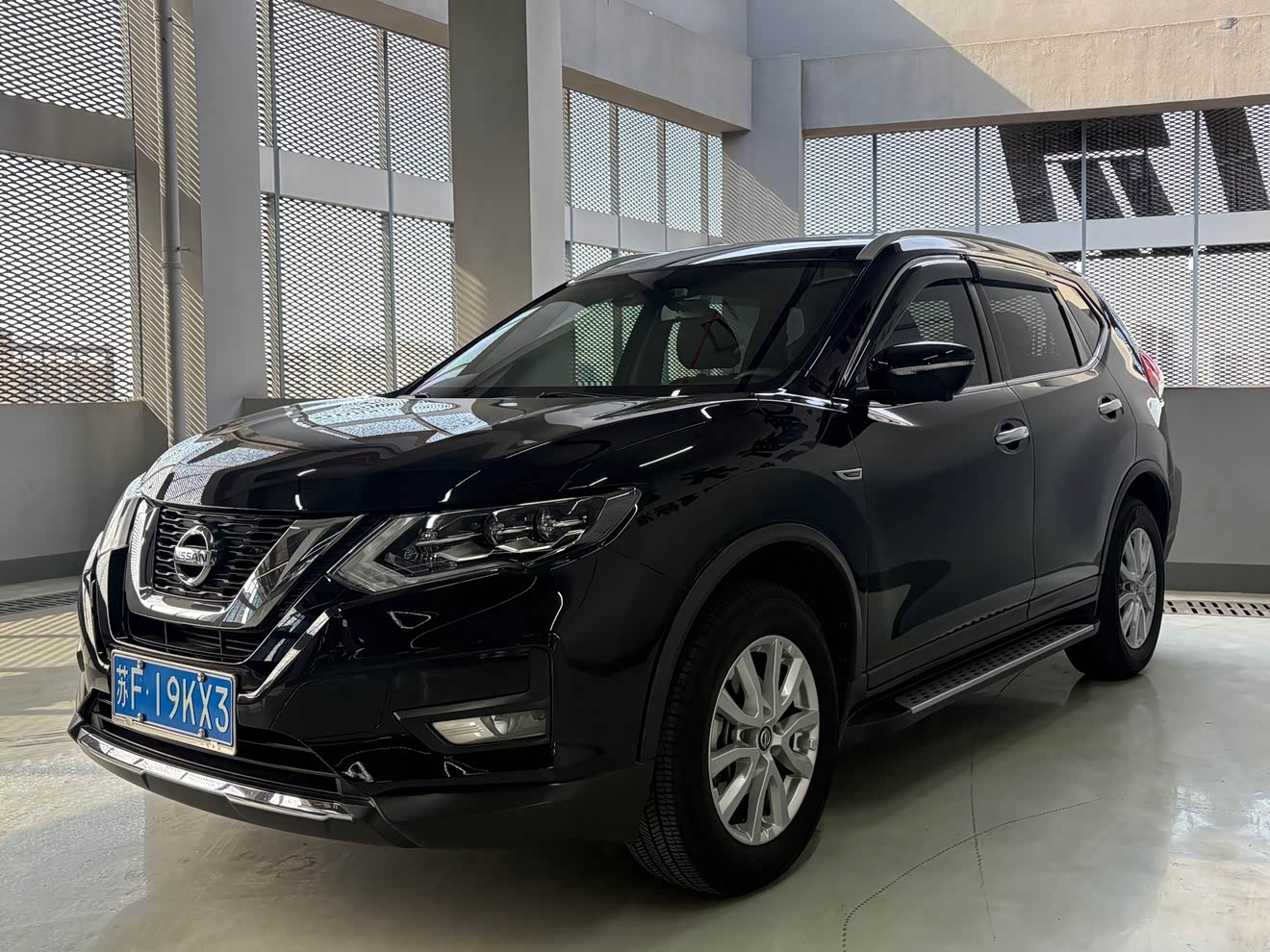 Nissan X-Trail 2024 汽车图片 