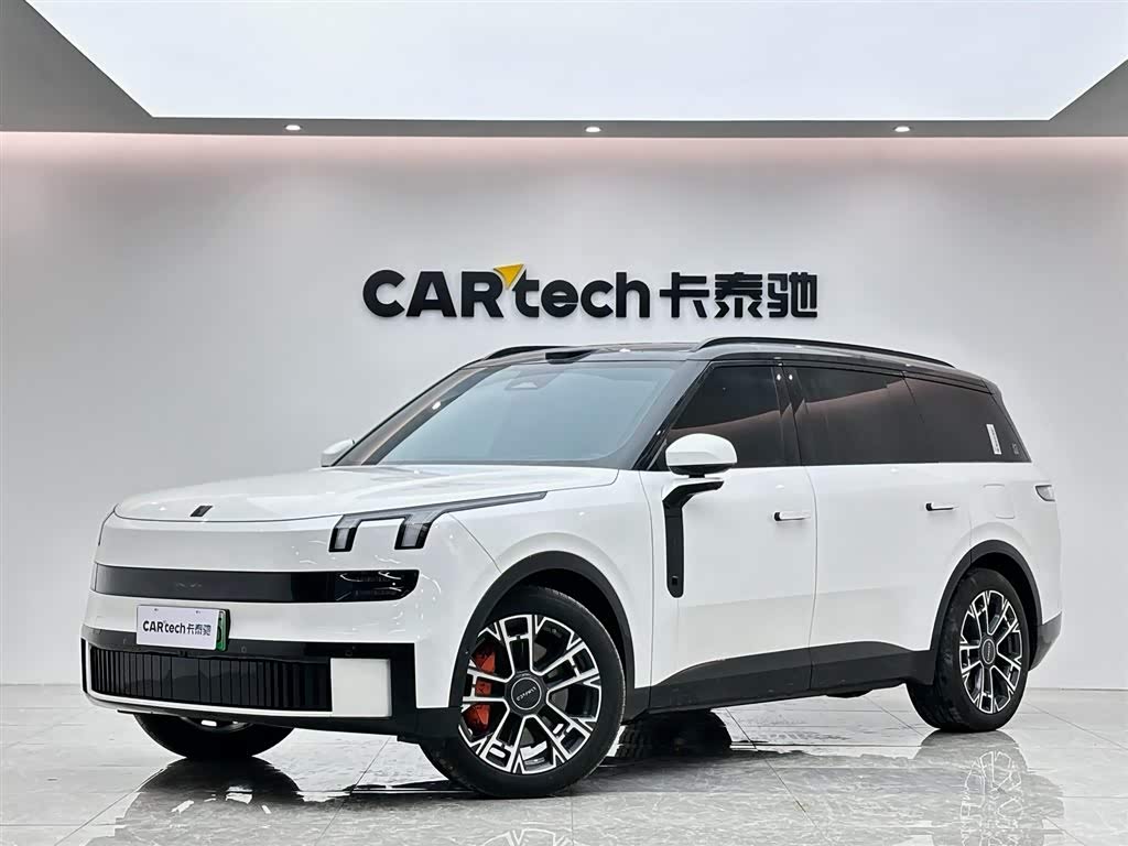 Lynk & Co 900 2025 car image 