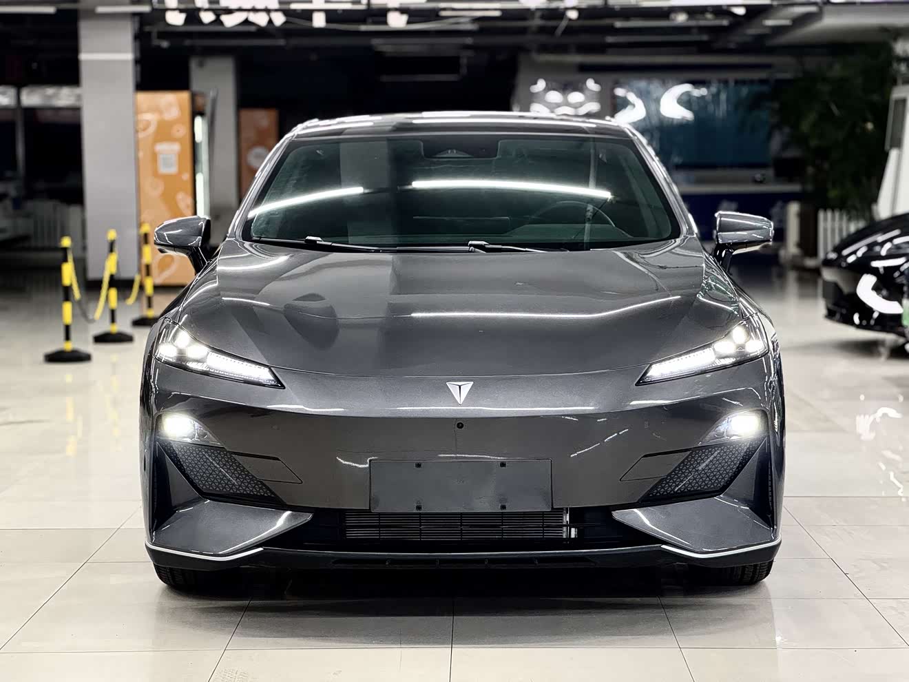 Deepal SL03 2025 image de voiture 