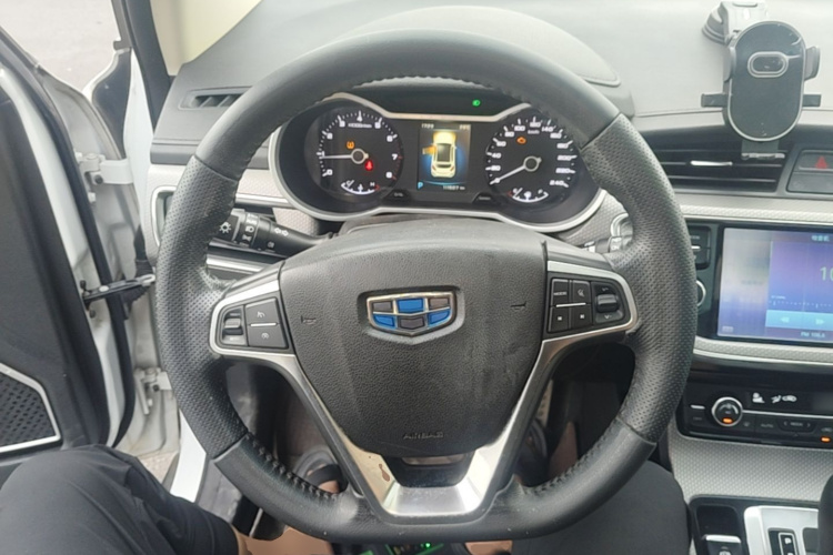 GEELY Emgrand GS 2017 #11 GEELY Emgrand GS 2017 car image #11