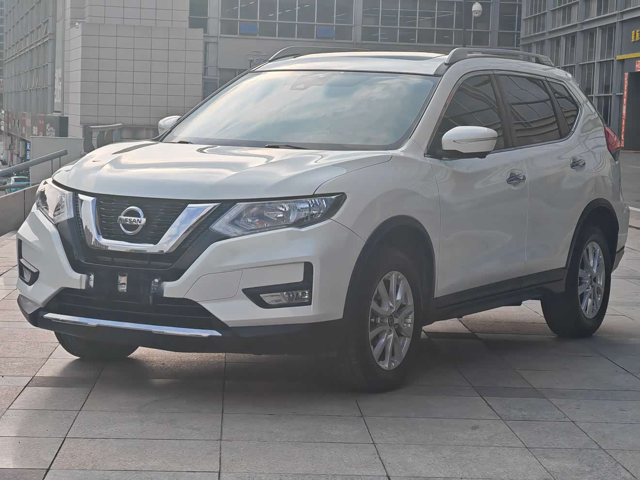 Nissan X-Trail 2018 汽车图片 