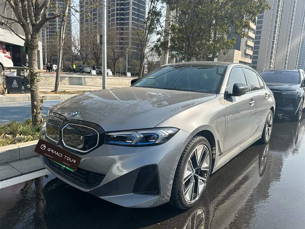 BMW i3 2023 car image 