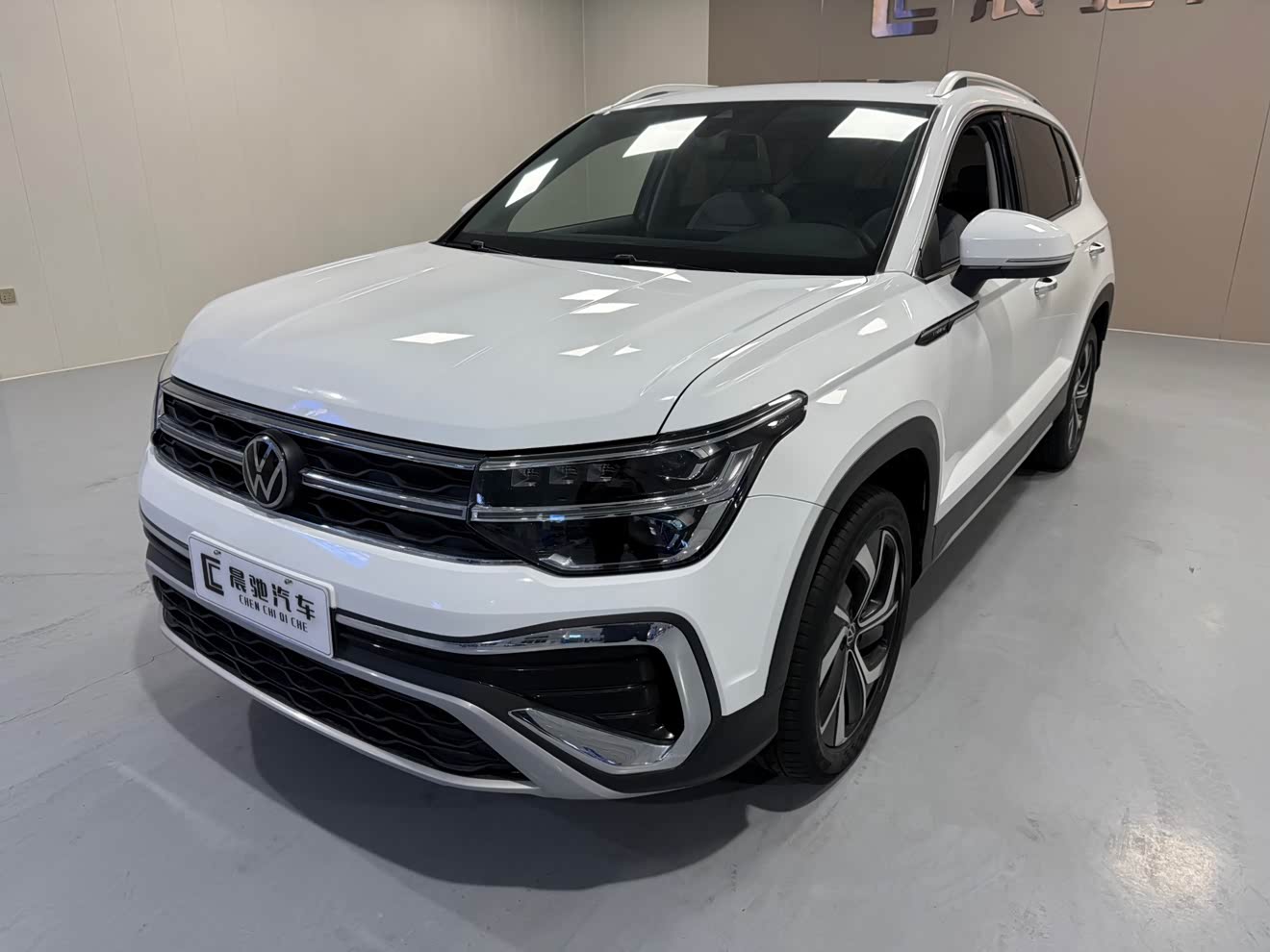 Volkswagen Tharu 2023 immagine di auto 