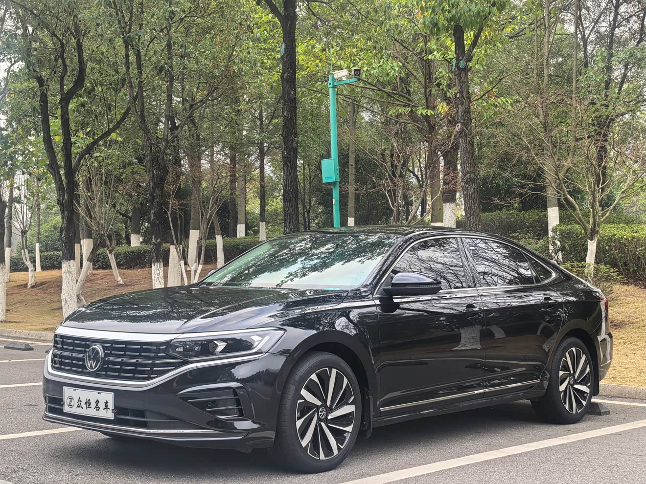 Volkswagen Passat 2022 immagine di auto 