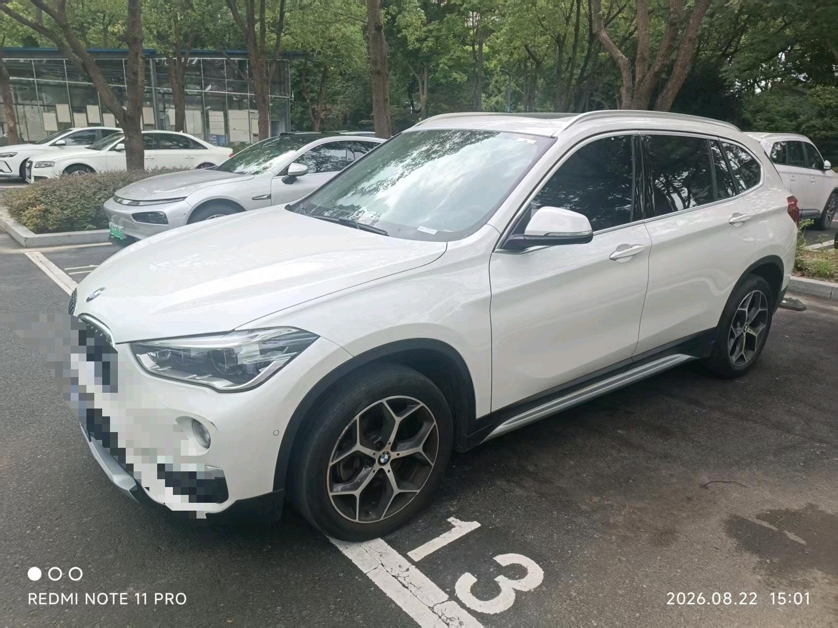 2019 immagine di auto 