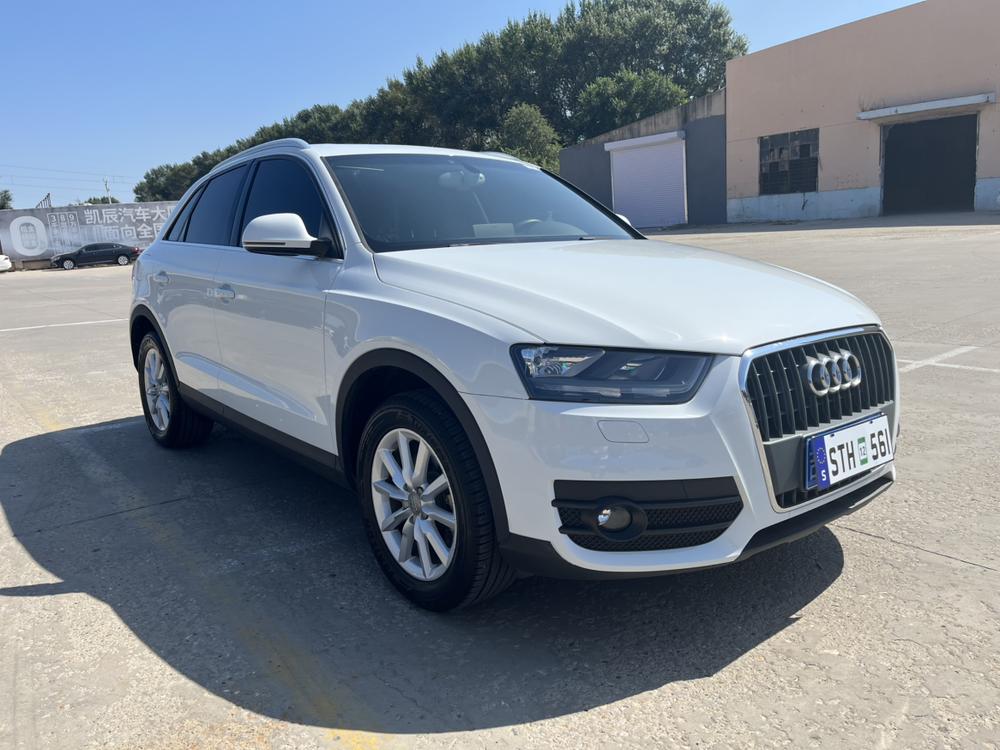 Audi Q3 2015 car image #3