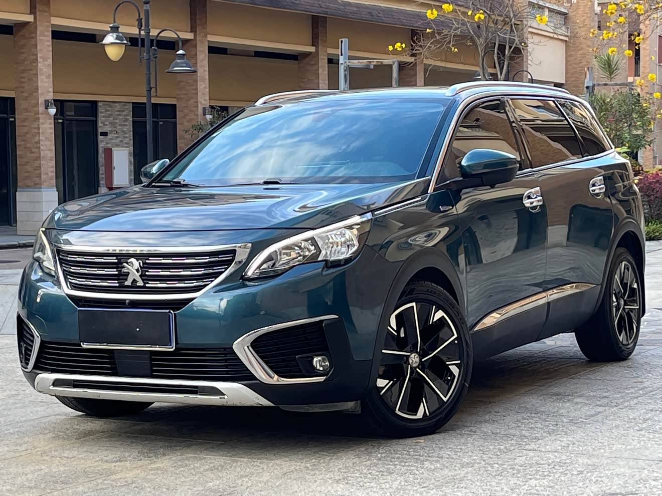 Peugeot 5008 2017 汽车图片 